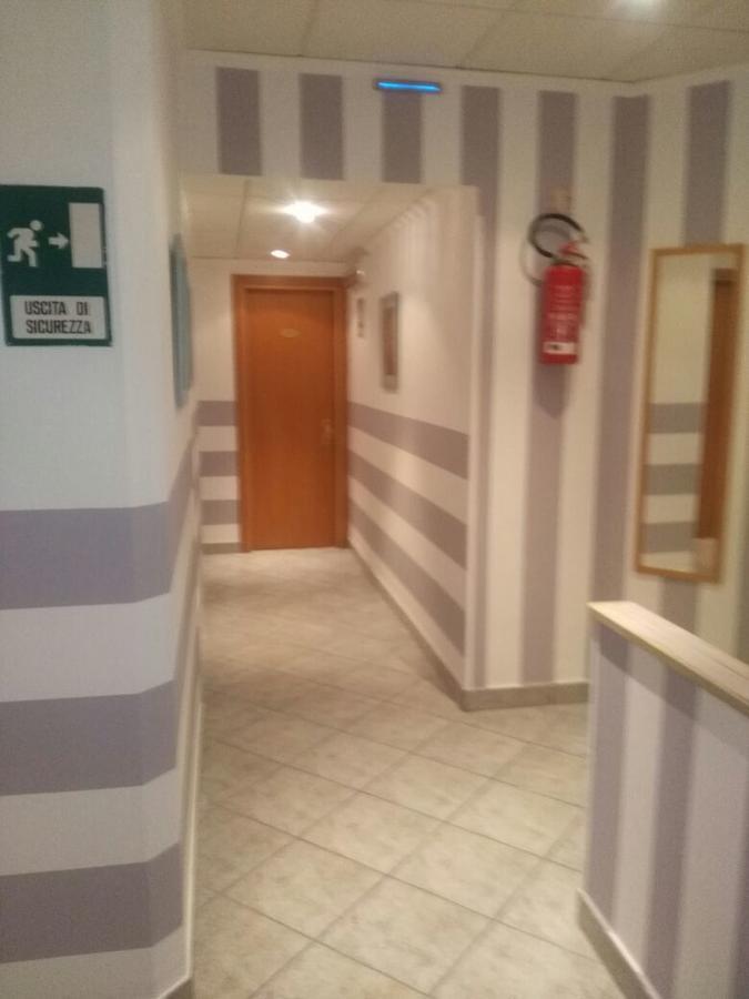 Hotel San Giorgio อาลัสซิโอ ภายนอก รูปภาพ