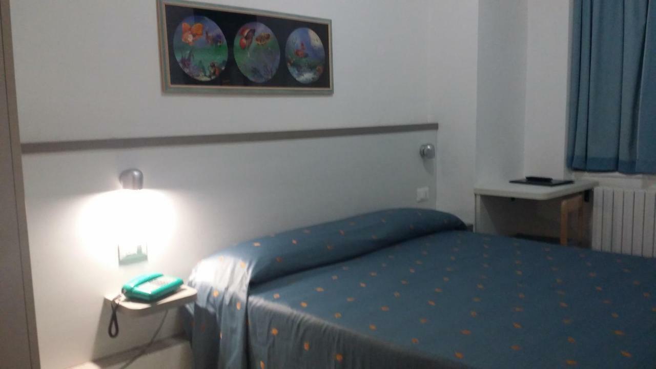 Hotel San Giorgio อาลัสซิโอ ภายนอก รูปภาพ